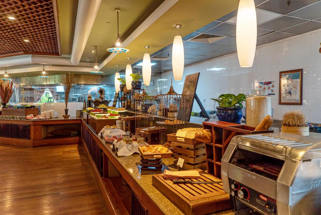 Siem Reap Sokha Angkor Resort dining
