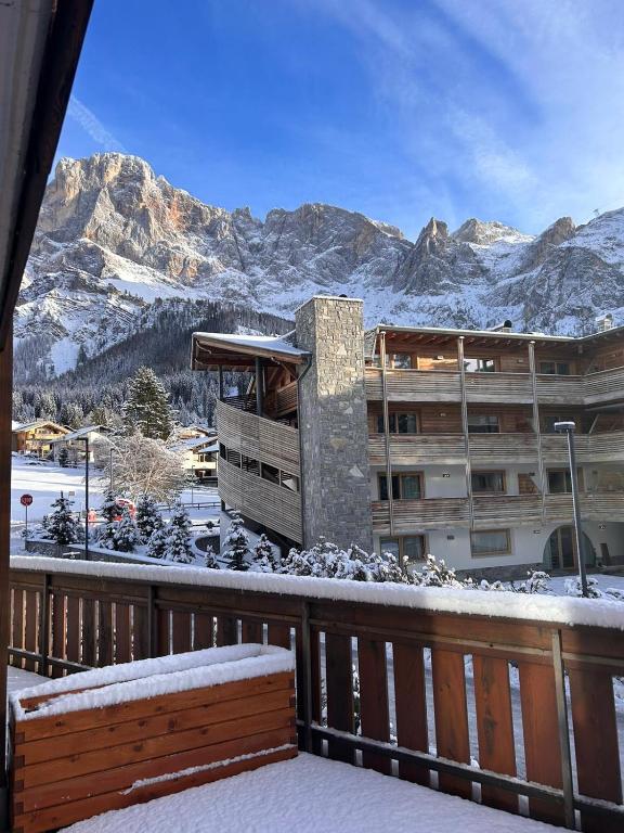 Appartamento con terrazza di mq 40 con vista Pale di San Martino