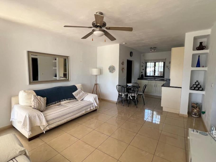 Casa Mo, 2 bedroom apartment close to the beach - 3