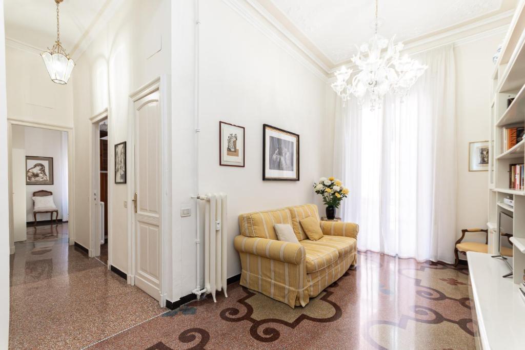 Elegante Appartamento nel cuore della Città - Self Check-in e Aria Condizionata - 3