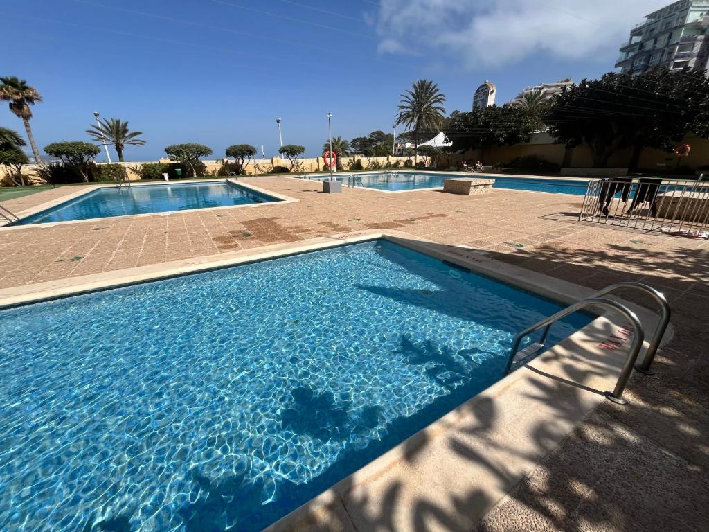 Calpe apartamento lujoso 30m de la playa a estrenar wifi aire piscina - 1