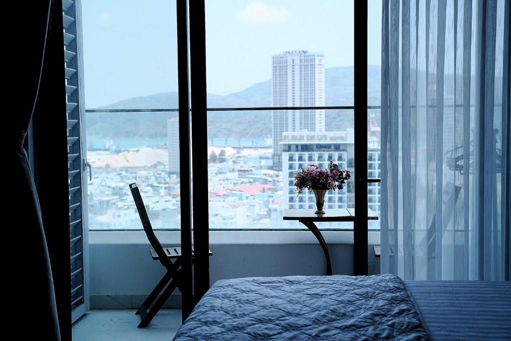 Song Suoi Quy Nhon Beachfront Apartment - 4