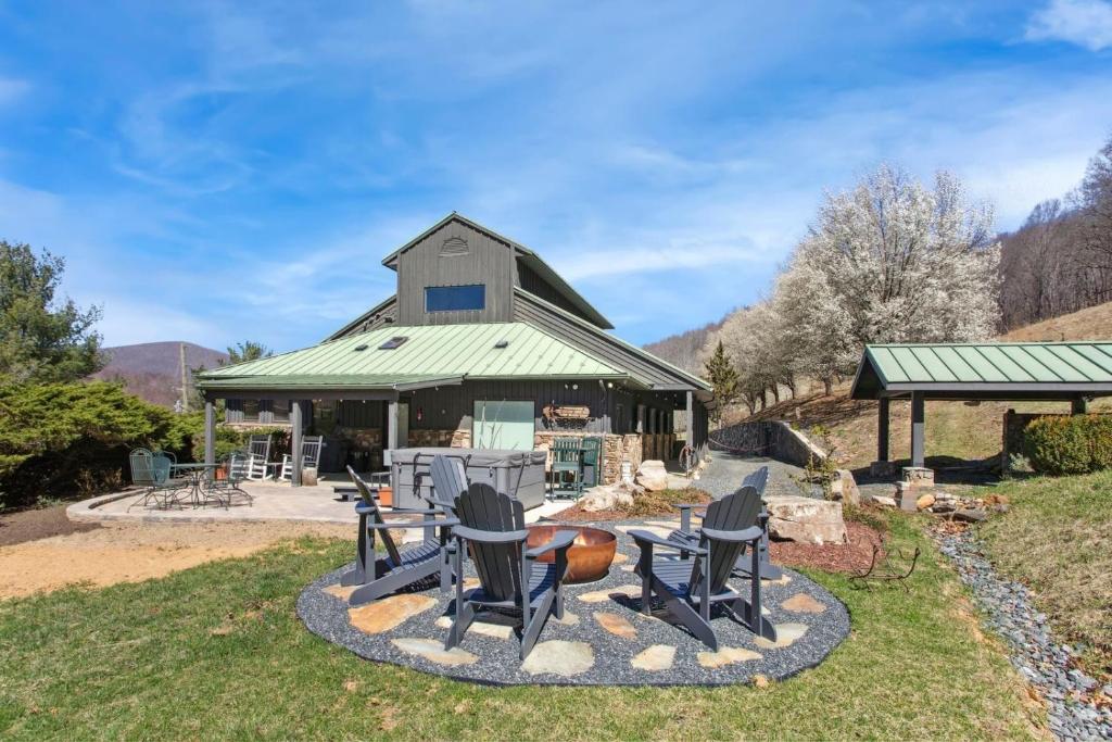 Bluff View Farm, West Jefferson