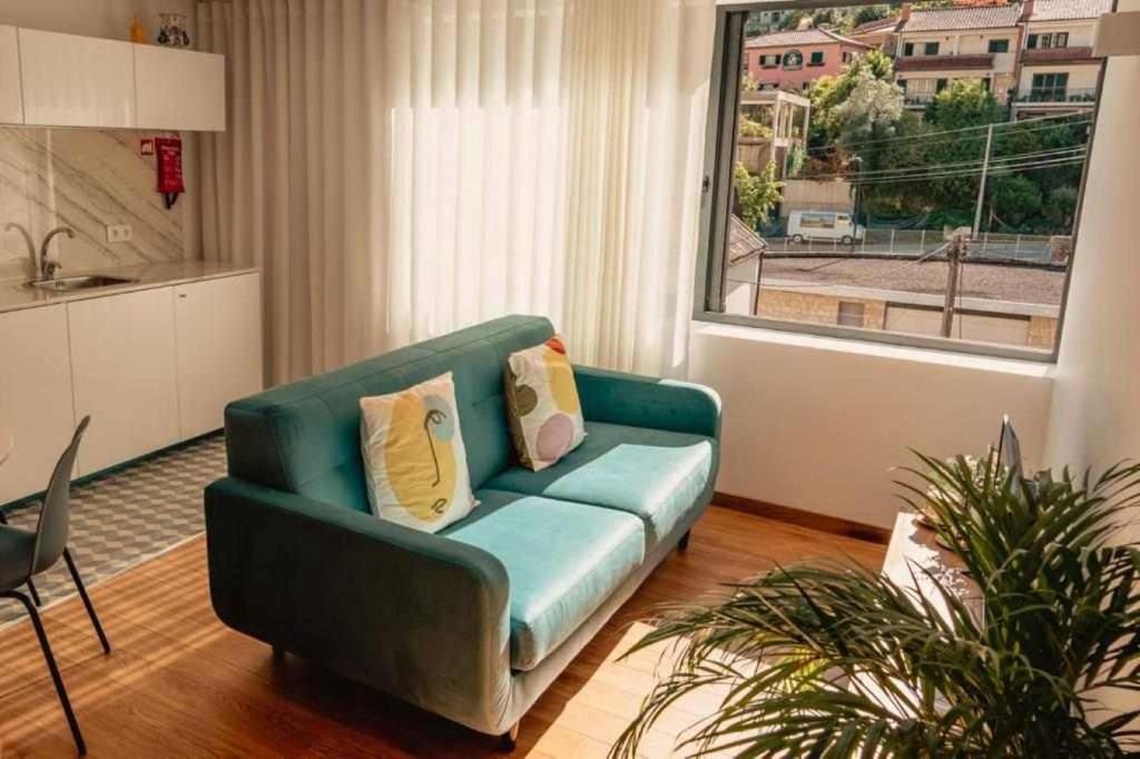 Gerês Adelaide Studios, Geres