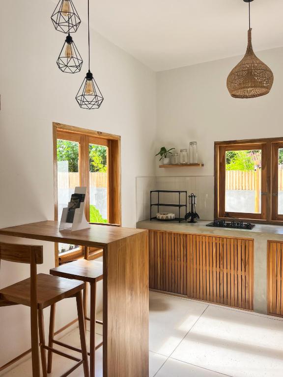 Naima Villa, Kuta Lombok