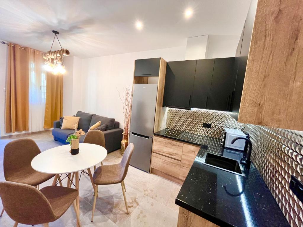 Calpe apartamento lujoso 30m de la playa a estrenar wifi aire piscina - 2