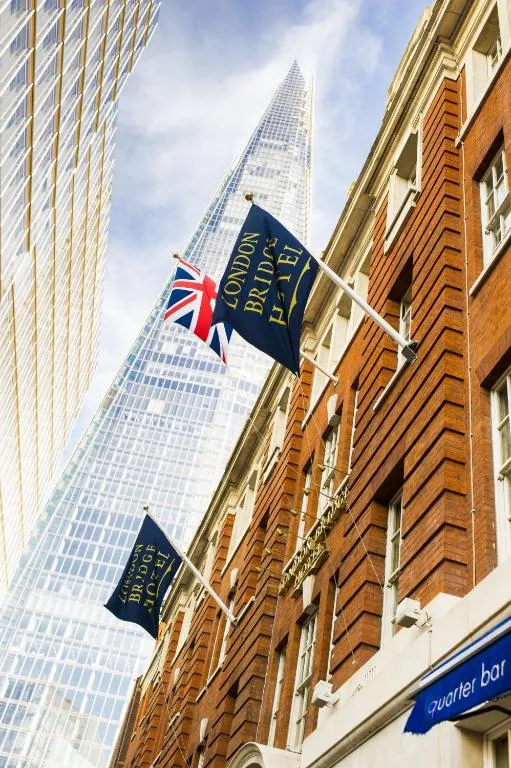 London Bridge Hotel, hotel in London