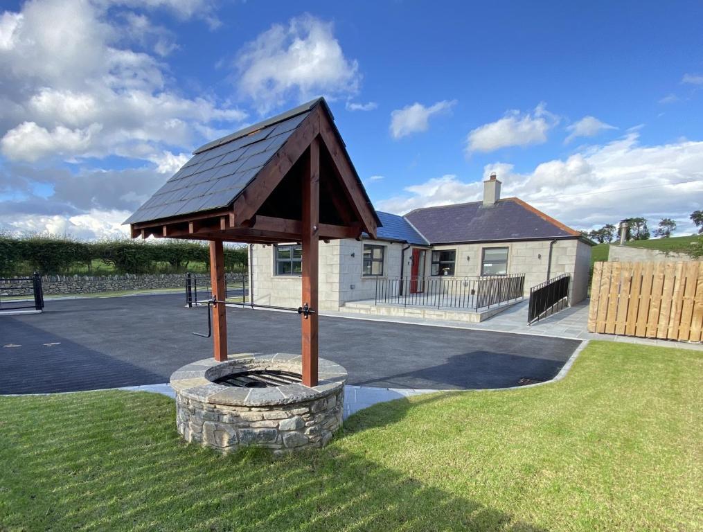 The Gate Lodge at Dunnanew - 4 Star- Sleeps 5, Seaforde