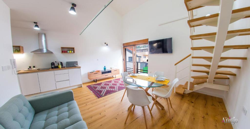 Apartments Gallery M and A - with pool - 3