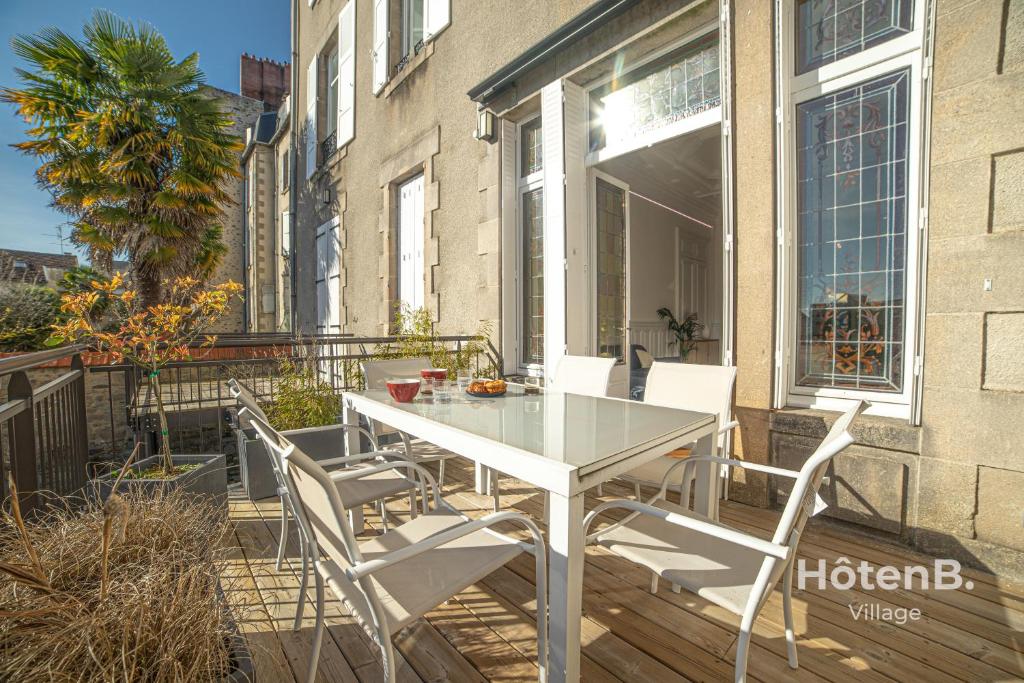 The "Heritage" Heart of Limoges Parking AC and Private Terrace - 2