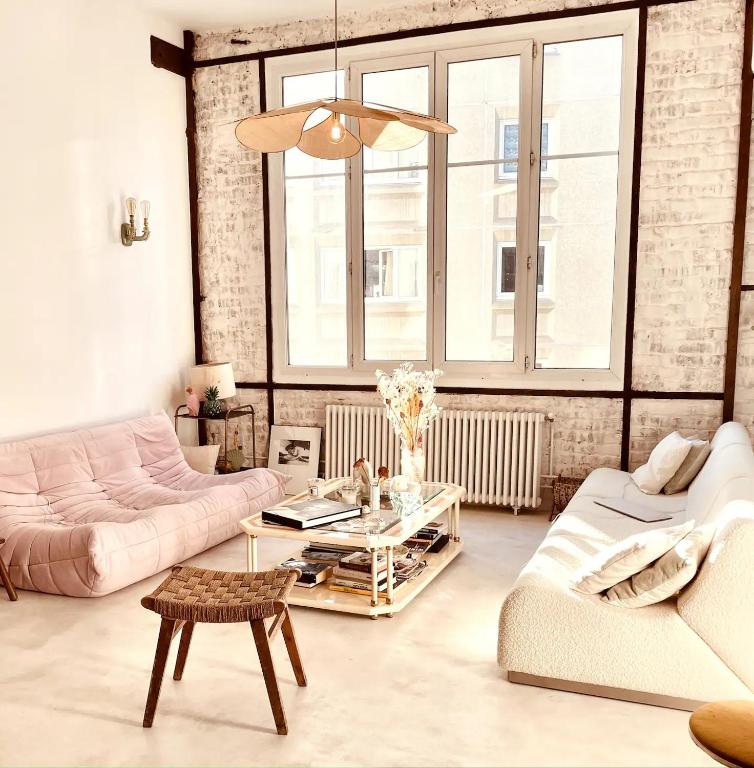 Luxurious loft in the heart of Belleville (2 bedrooms) - 2