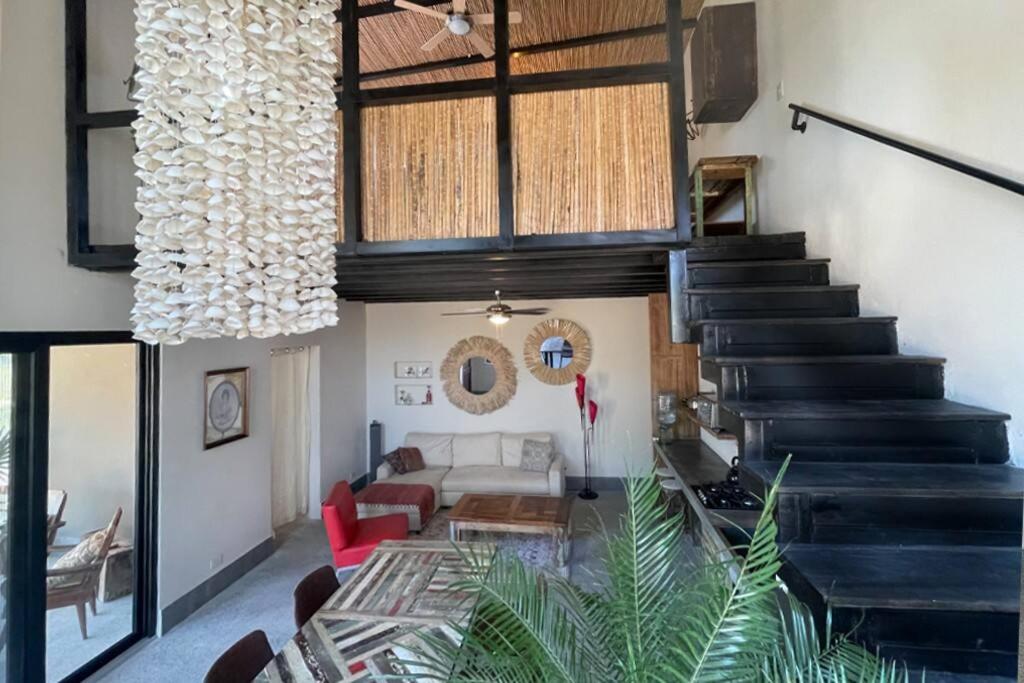 New Barndominium with AC at Horse Stables, Escamequita