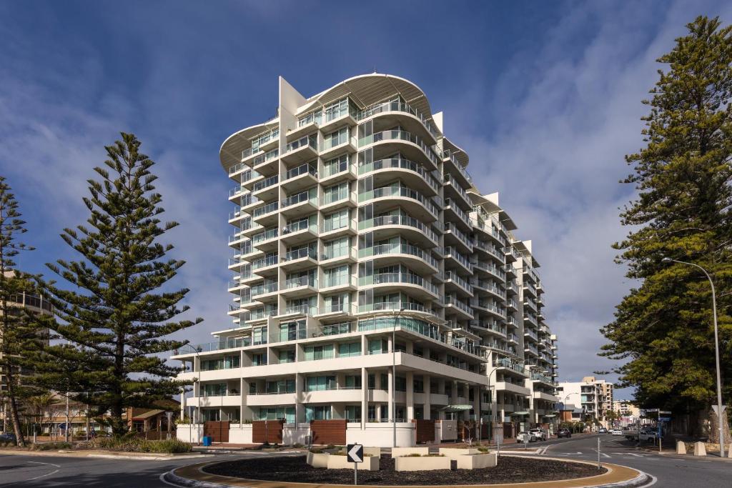 42 Adelaide 3 Bedroom Serviced Apartments And Suites Book at