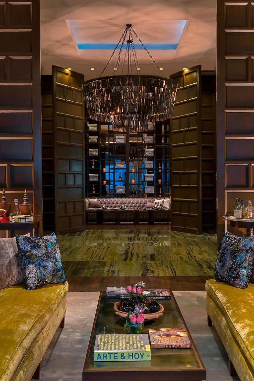 Bar/lounge