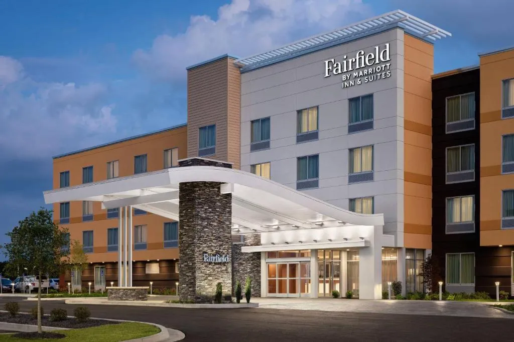 Fairfield by Marriott Inn & Suites Ashtabula，位于Austinburg的酒店