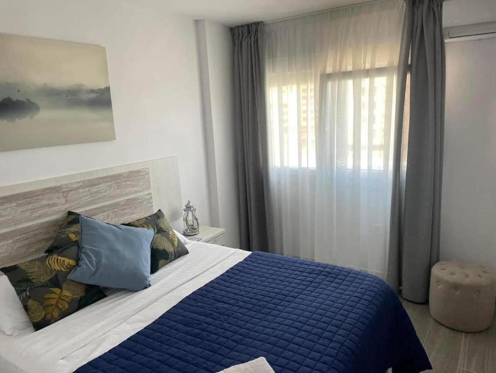 Front Line Apartment Paseo Maritimo 33 Perla 6 Fuengirola Malaga Spain - 4