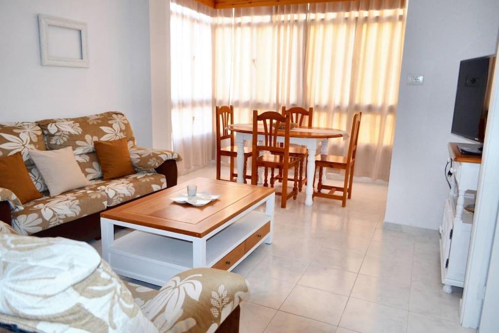 Fantástico apartamento junto a la playa - 1