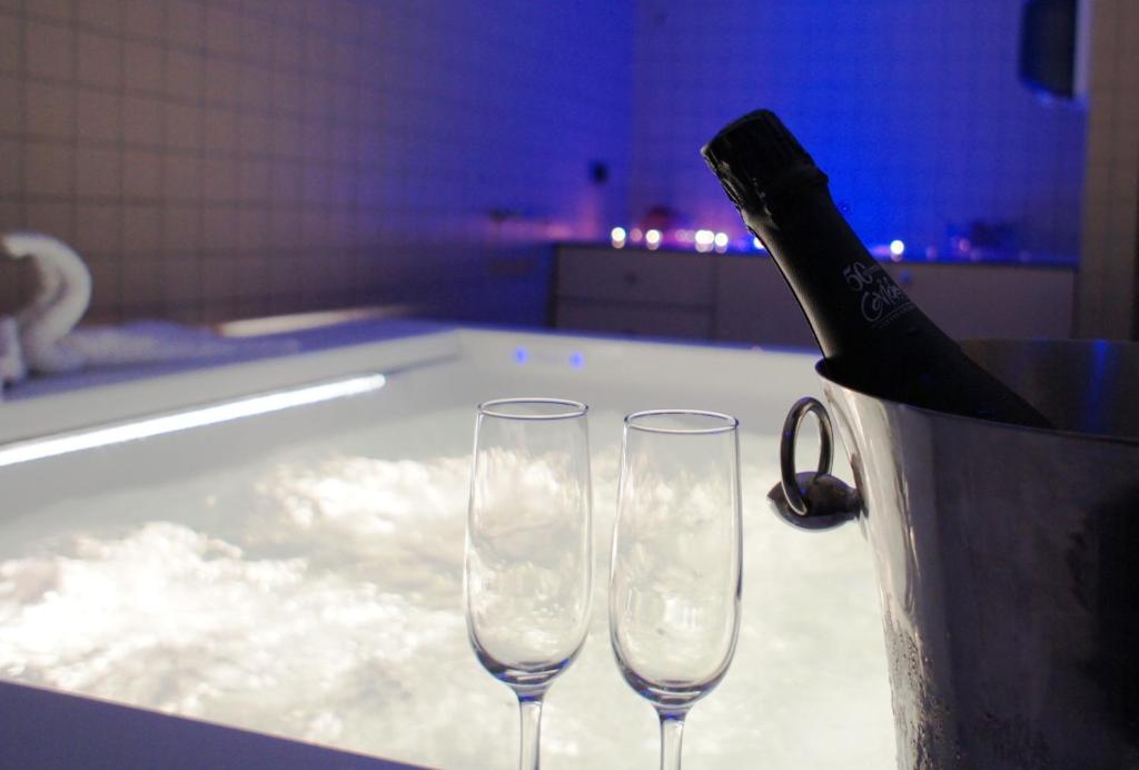 Hot tub