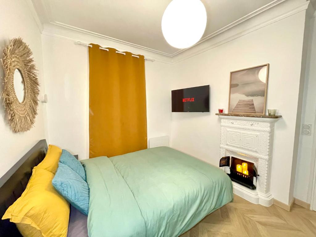 PARIS-ALESIA Super appartement 2 pièces de 39m2 - très cosy pour 1 - 5 personnes totalement refait à NEUF -ENTIRE APARTMENT LUXURIOUS AND WARM -PARIS ALESIA 14ème - Proche Aéroport Paris-Orly - Parc des Expositions Porte de Versailles FREE WIFI GRATUIT - 2
