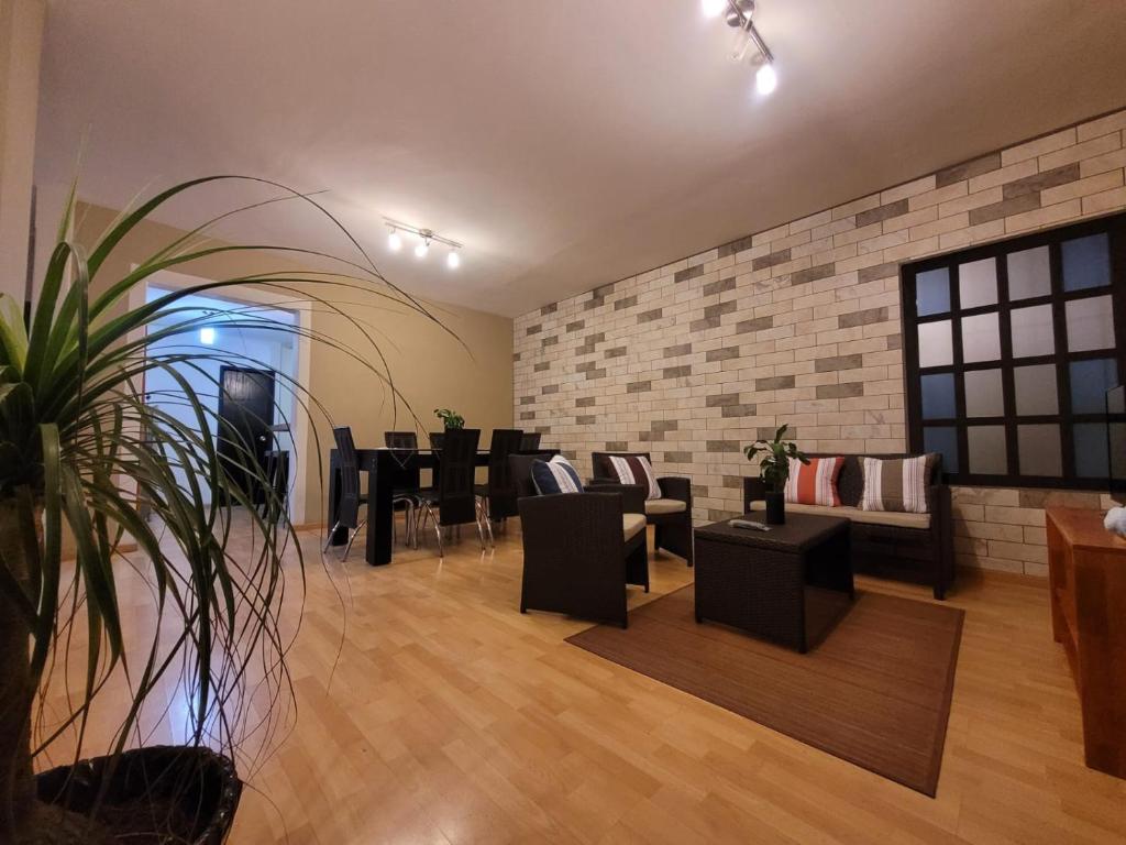 Casa B & L Céntrico Departamento - 4