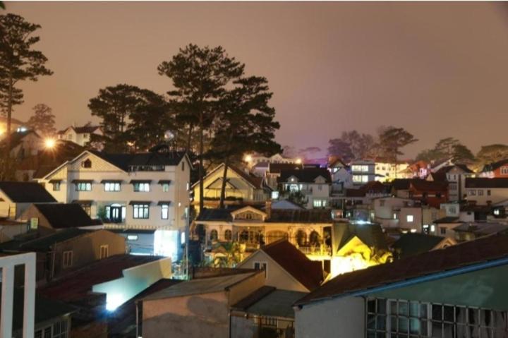 Hotel Đăng Uyên D65