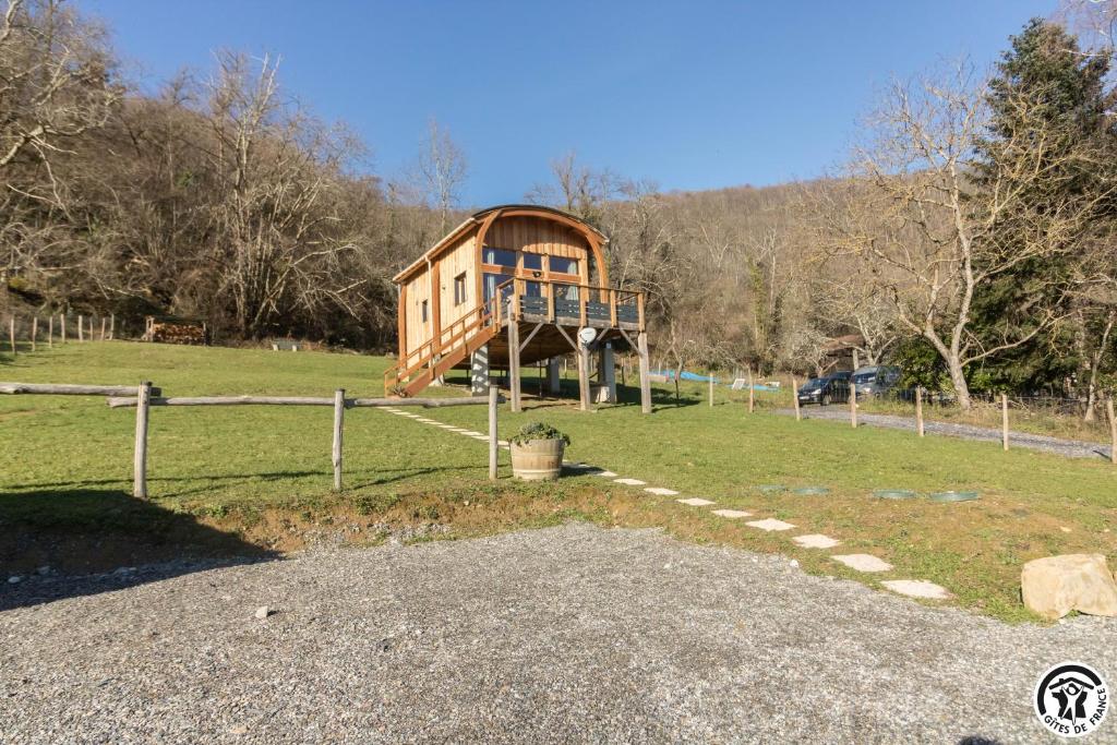 Gîte cabane insolite Pyrénées, Sauveterre