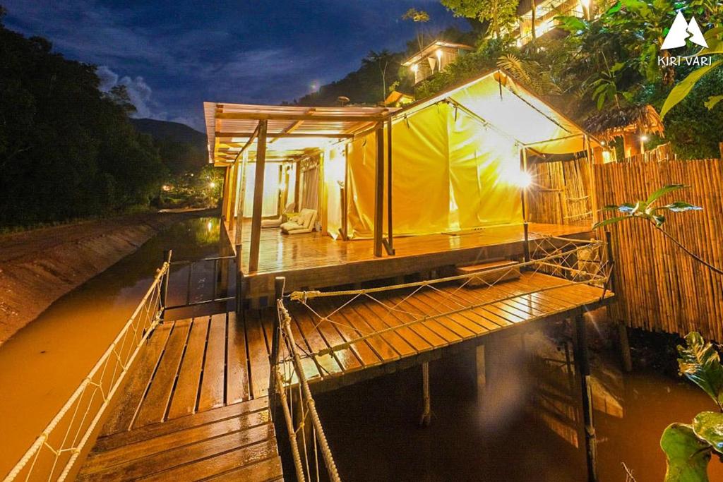 ระเบียง/ชานเรือน