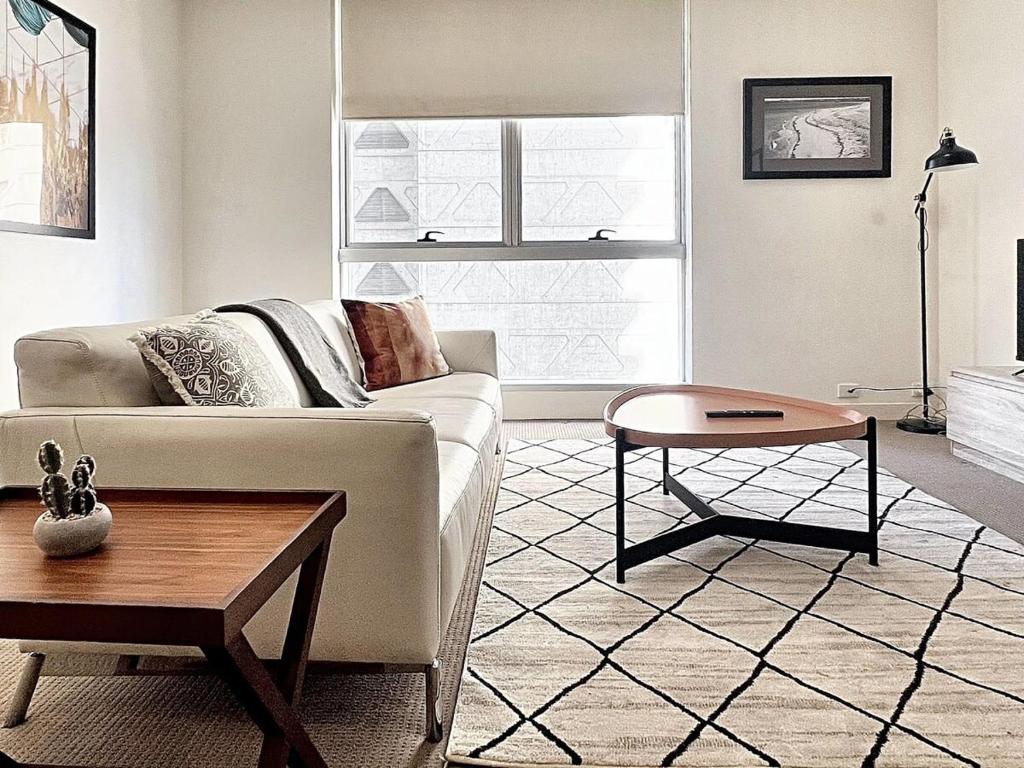 The Bell in Melbourne CBD 19A, Melbourne