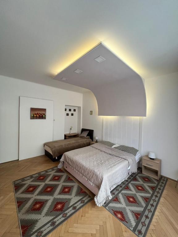 Central Bank Apartment Parking Available - 5