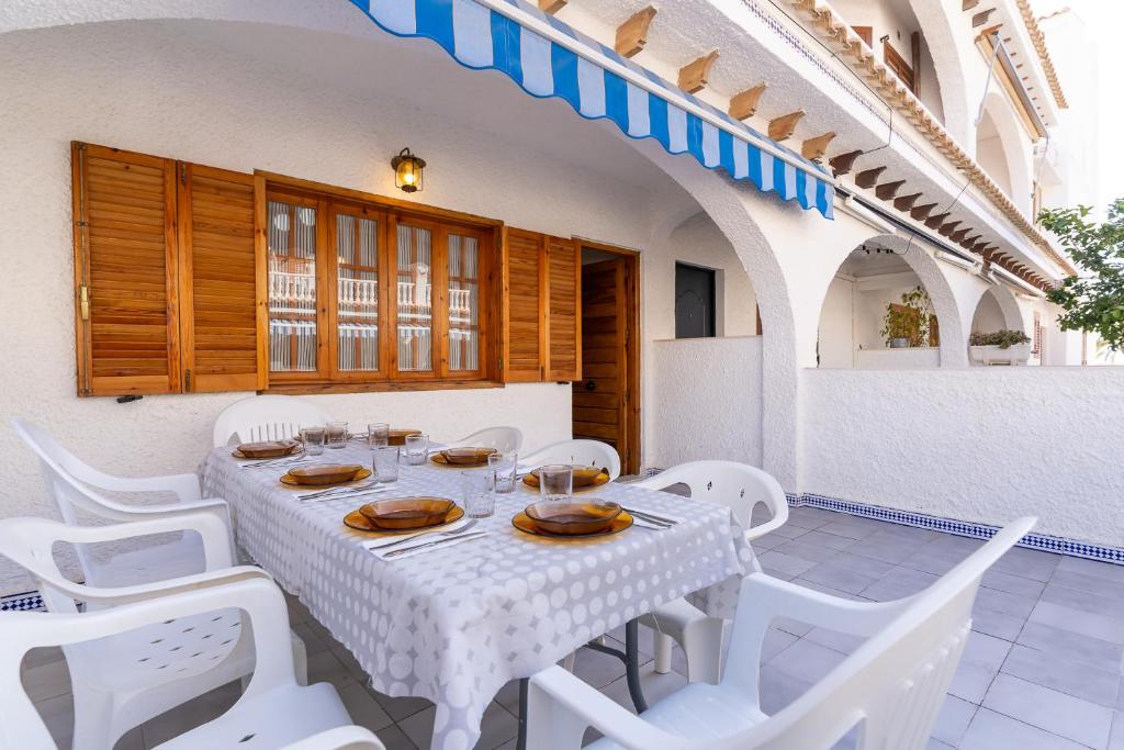 rentafive - Parking - Frente a la playa - Tamarit - 5
