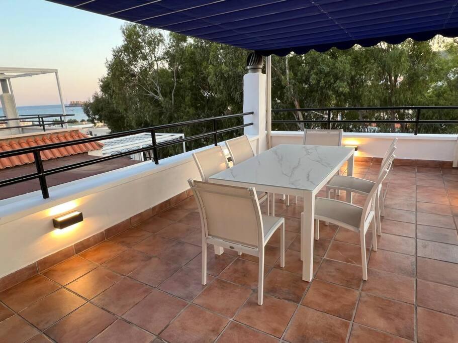 Apartamento con vistas a la playa - 4