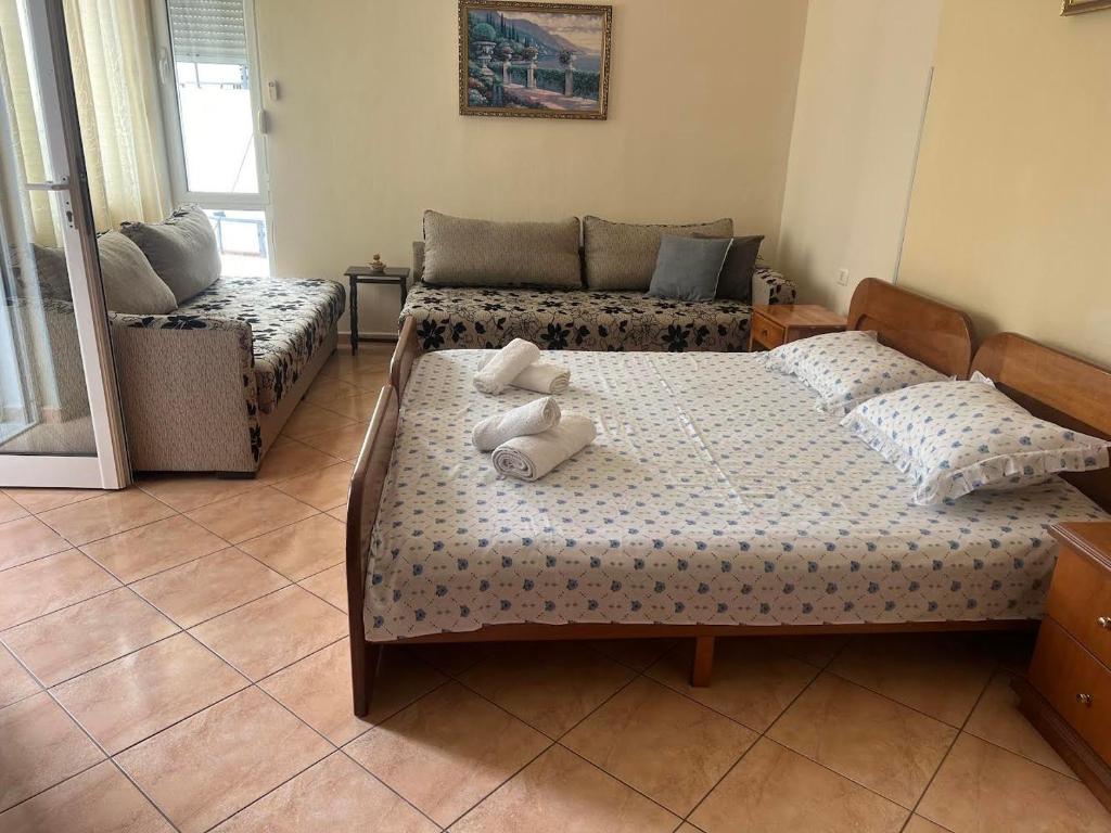 Alex Apartment, Sarandë