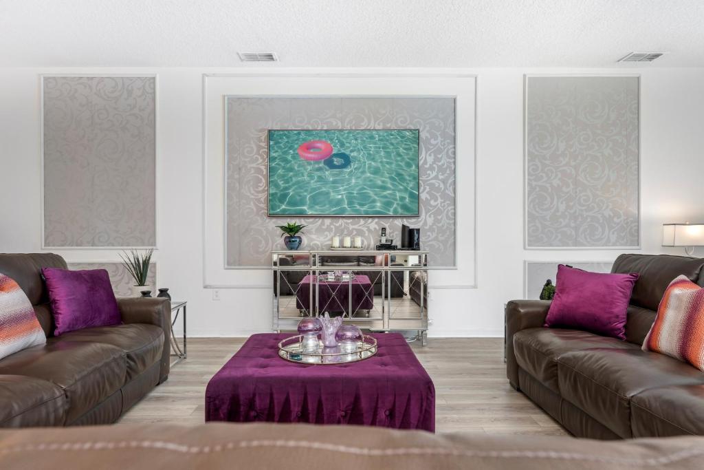 Fun in every corner 14 BR Home SOL104, Davenport