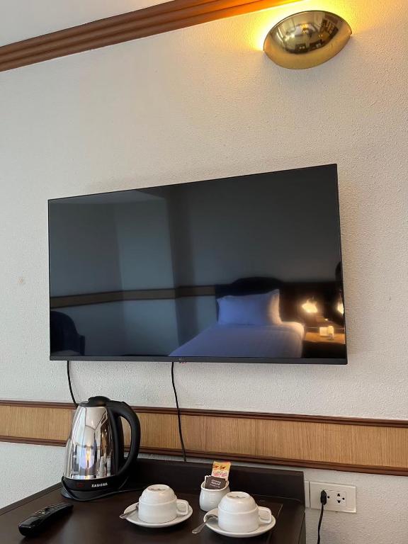 ห้องส่วนกลางสำหรับนั่งเล่น/ดูทีวี