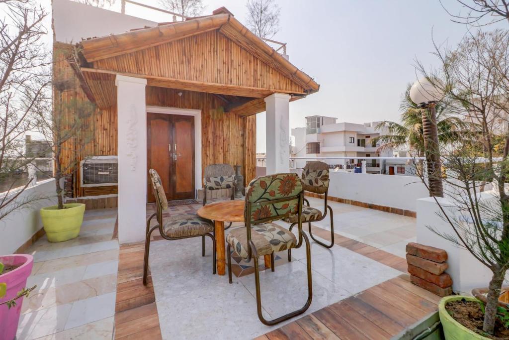 フロント・ロビー