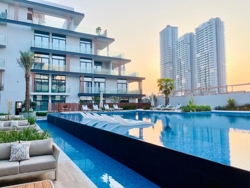 Luxury 1 Bedroom Apartment, Dubai