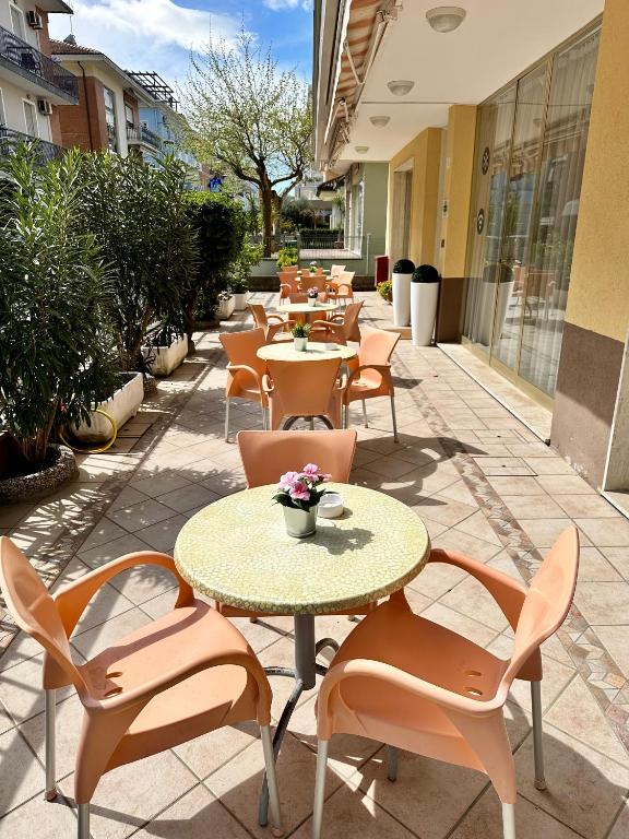 Hotel Enna Rimini - 4