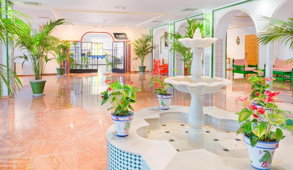 Globales Pueblo Andaluz — Hotel building in Marbella, Andalusia