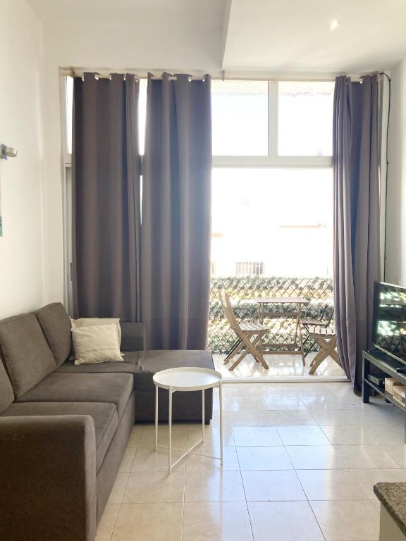 Intimate & stylish beach apartment with balcony, Las Palmas de Gran Canaria