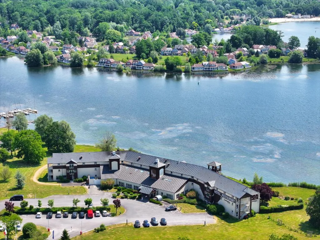 Hôtel du Golf de l'Ailette, The Originals Relais，位于沙穆伊的酒店