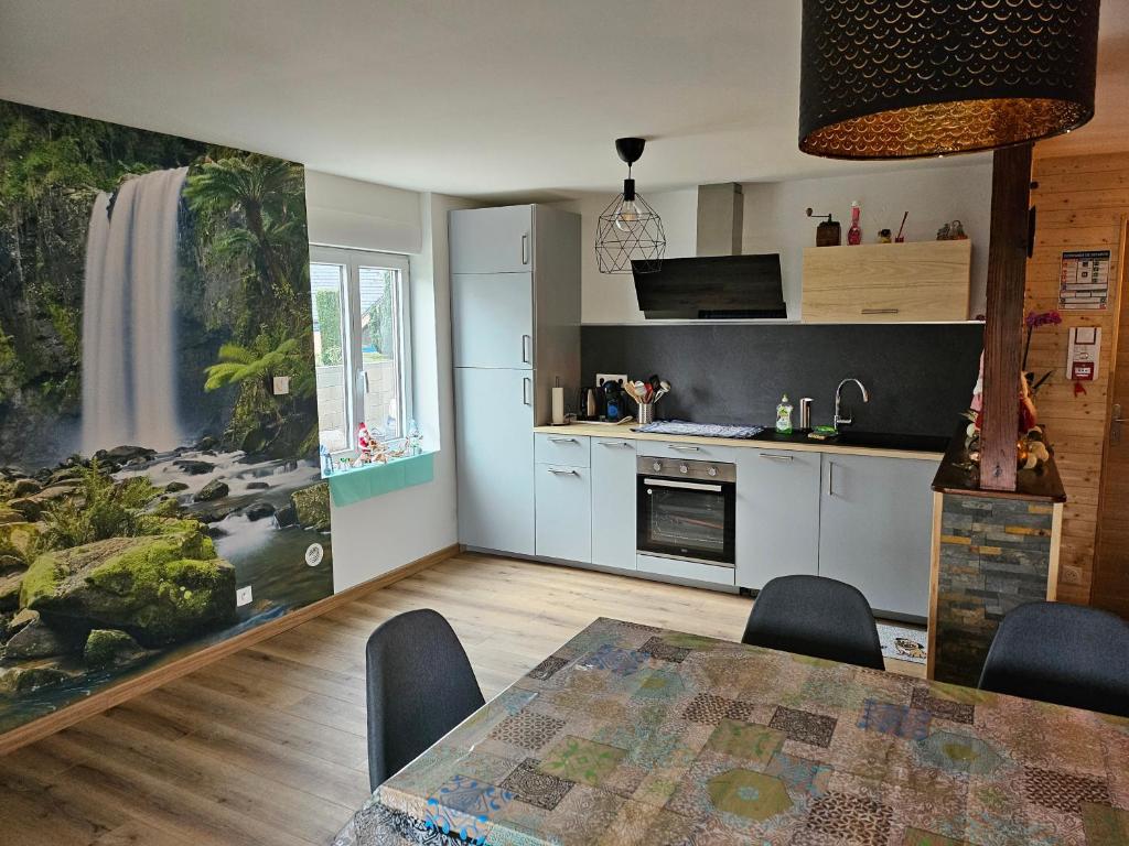 LES DEUX M & KG, Oberhaslach