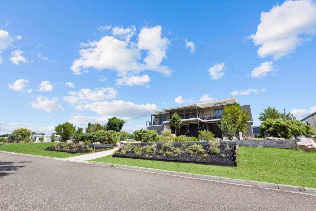 Elevation, Paynesville