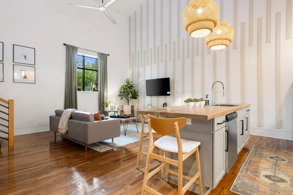 Alchemist - The Vestry on Read, Columbia