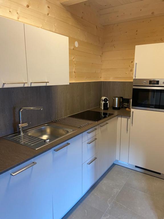 Entspannen im Holzchalet mit Panoramablick, Ruhe und Infrarotsauna - 5