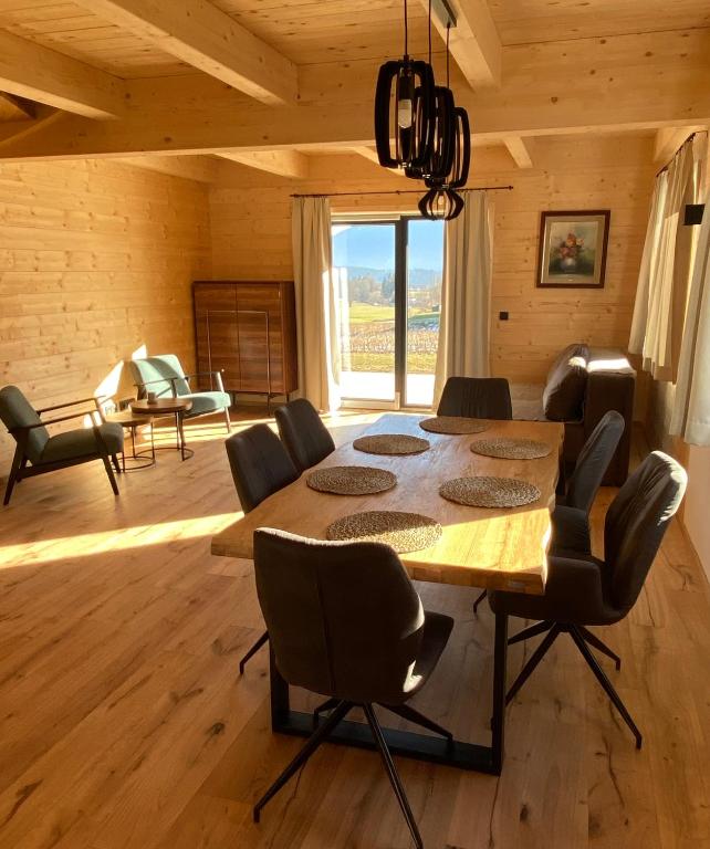 Entspannen im Holzchalet mit Panoramablick, Ruhe und Infrarotsauna - 2