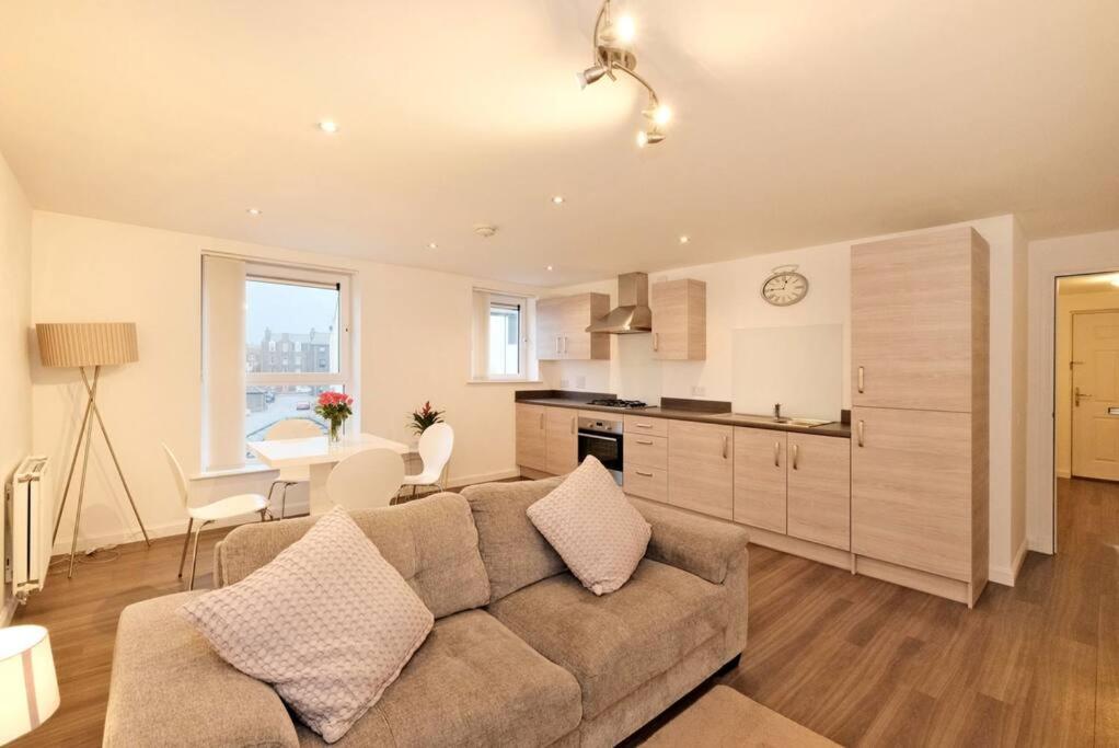 Ocean Apartments, Aberdeen