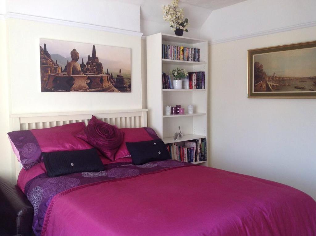 Shepperton Guesthouse photo