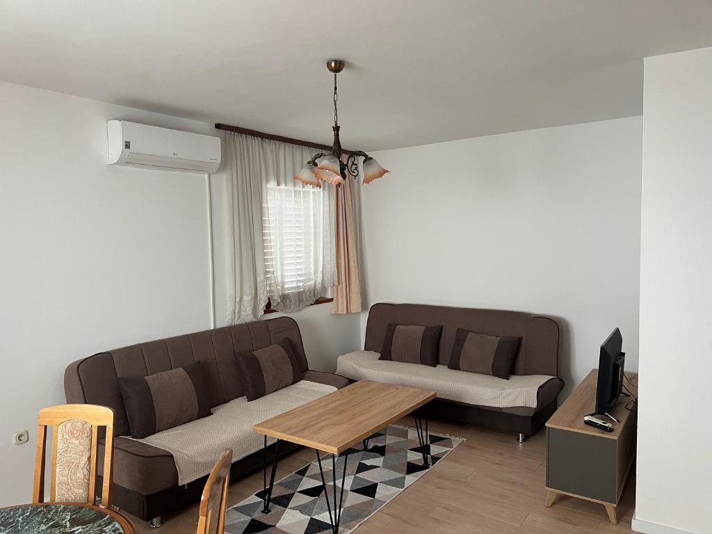 Cheap house near the center of the city - 2