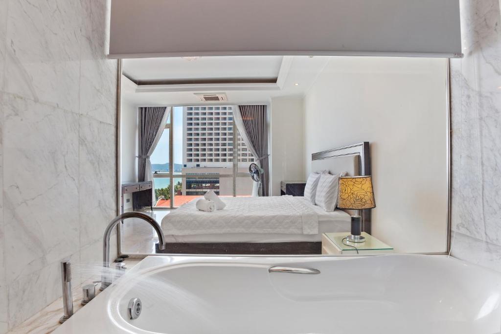 德洛拉黄金海岸公寓 (De' Lora GoldCoast Apartment )