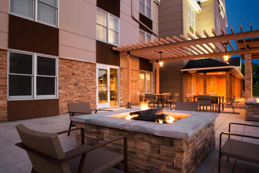 カントリー イン&スイーツ バイ ラディソン ミネアポリス ウェスト MN (Country Inn & Suites by Radisson, Minneapolis West, MN) バルコニー/テラス